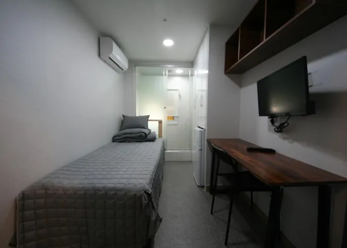Anam House 3*